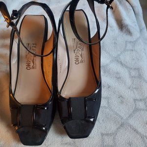 Salvatore Ferragamo Dress Bow Wedge size 8.5